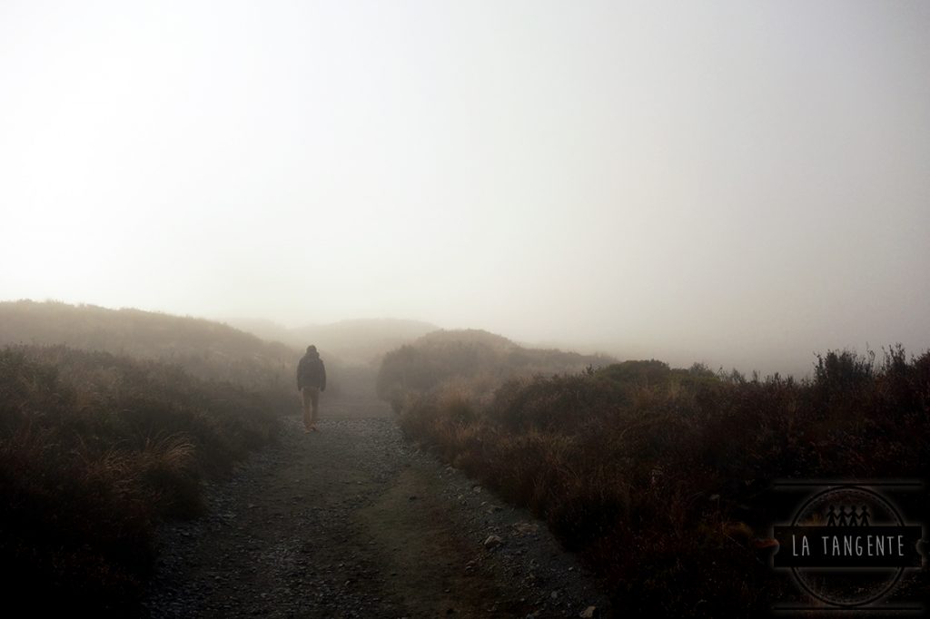 Départ dans le brouillard